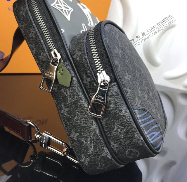 LV包包 LV新款男包 M68686 黑小花刺繡斜挎相機包 2020秋冬秀場最新款 黑小花男士腰包挎包  ydh3668